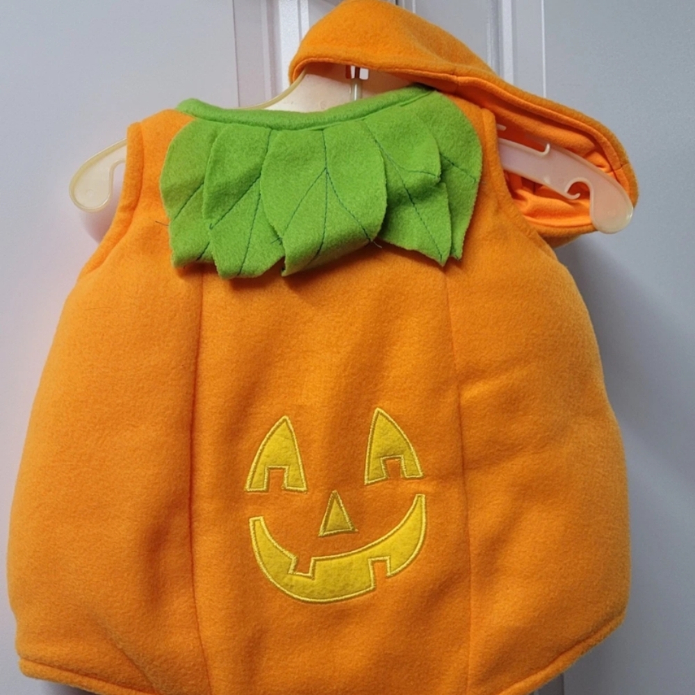 Dress Up America Halloween CostumeSize: 0-6 months Pumpkin Two Piece Cutest